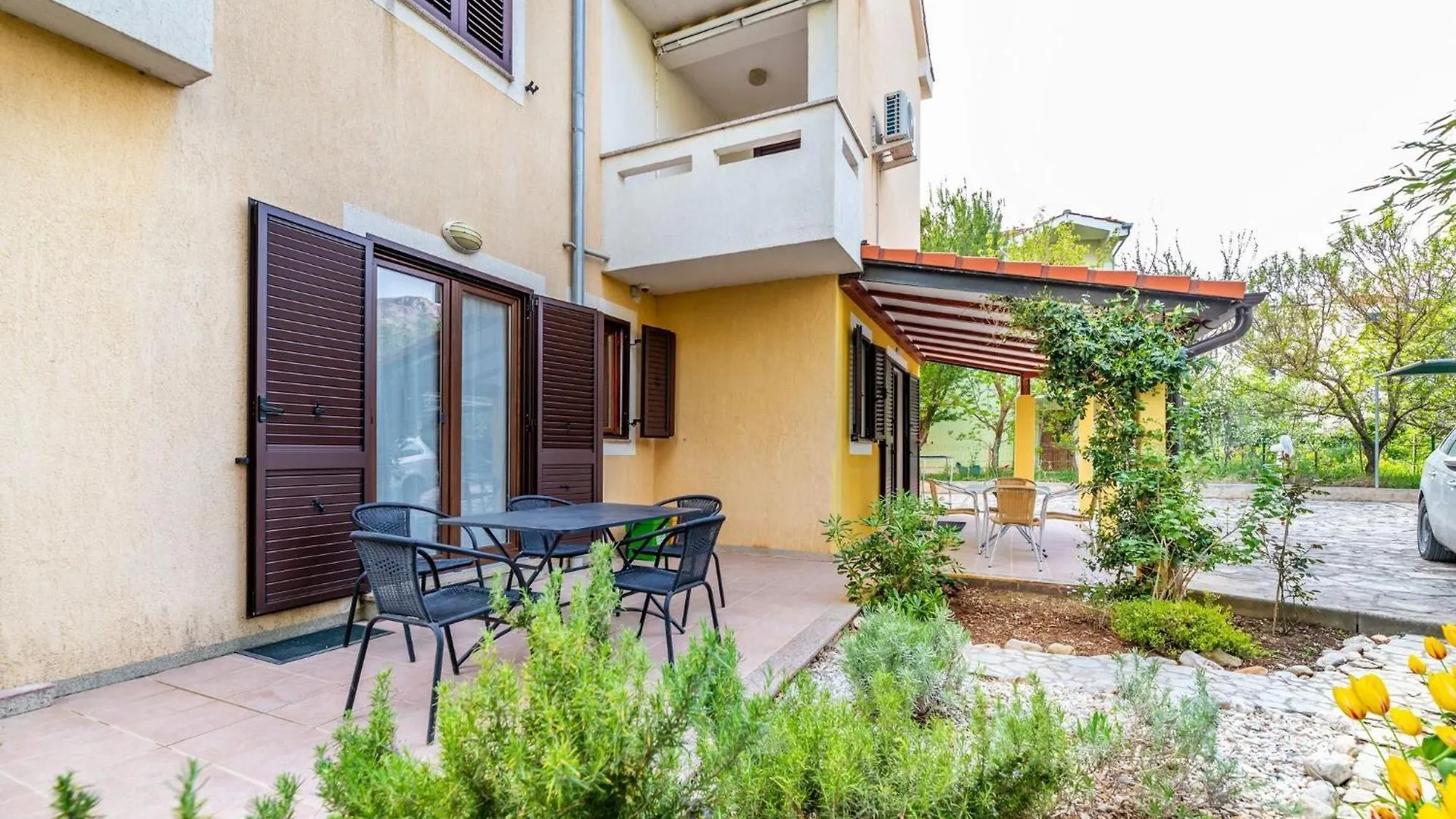Apartments With A Parking Space Baska, Krk - 19585 Baska (Krk)